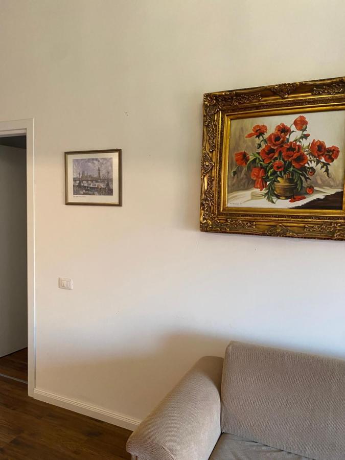 Ambassador Tirana Apartment Exteriör bild