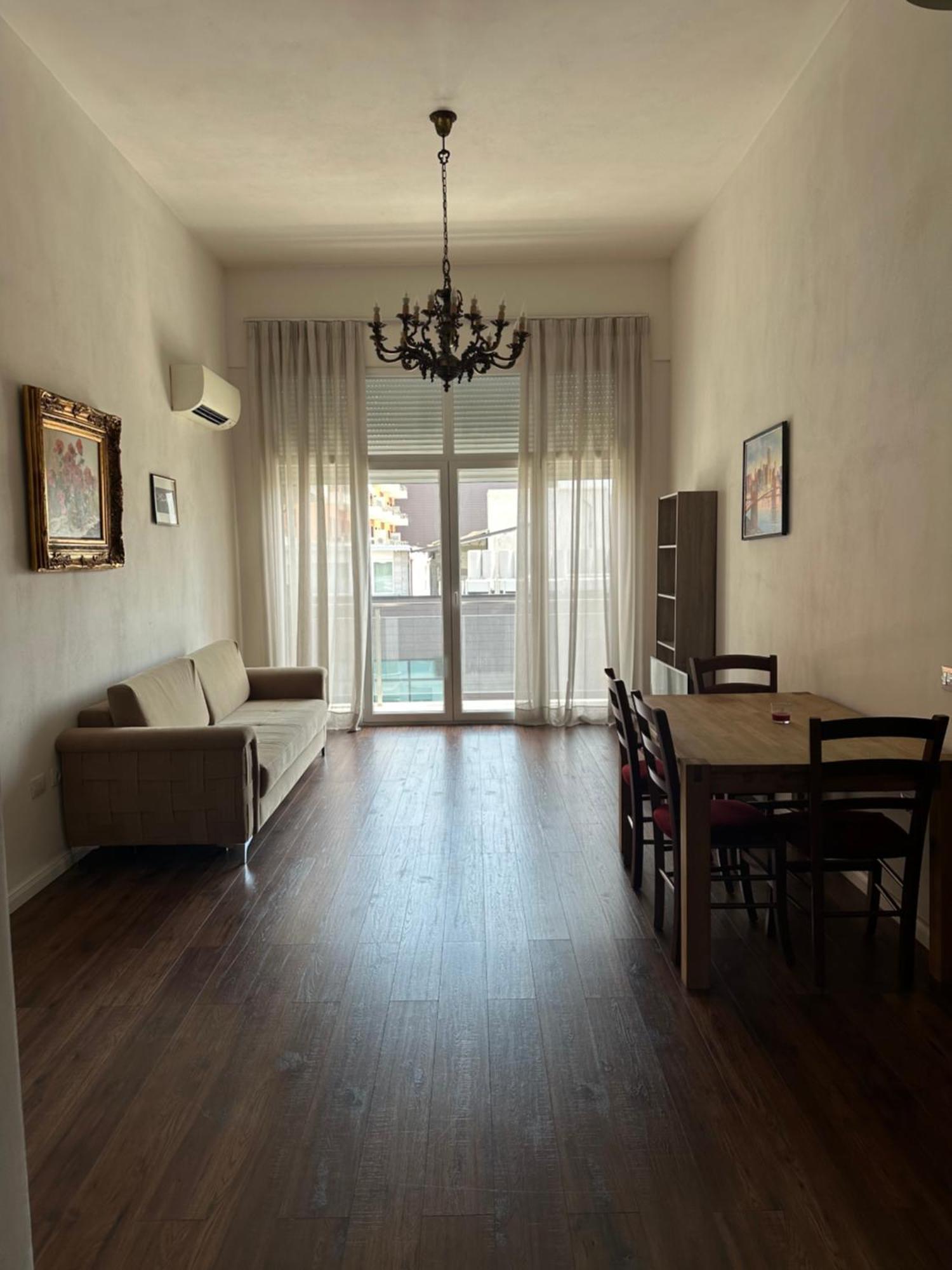 Ambassador Tirana Apartment Exteriör bild